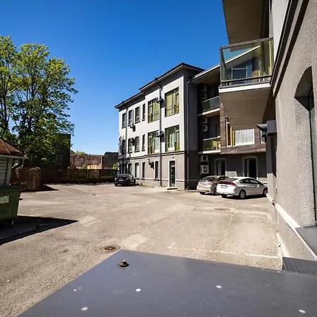 Rueuetli Residence Apartment